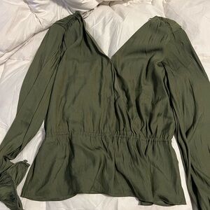 Banana Republic top size S